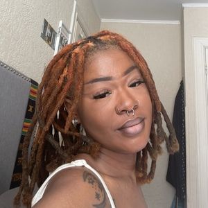 Meet your Posher, Destiny